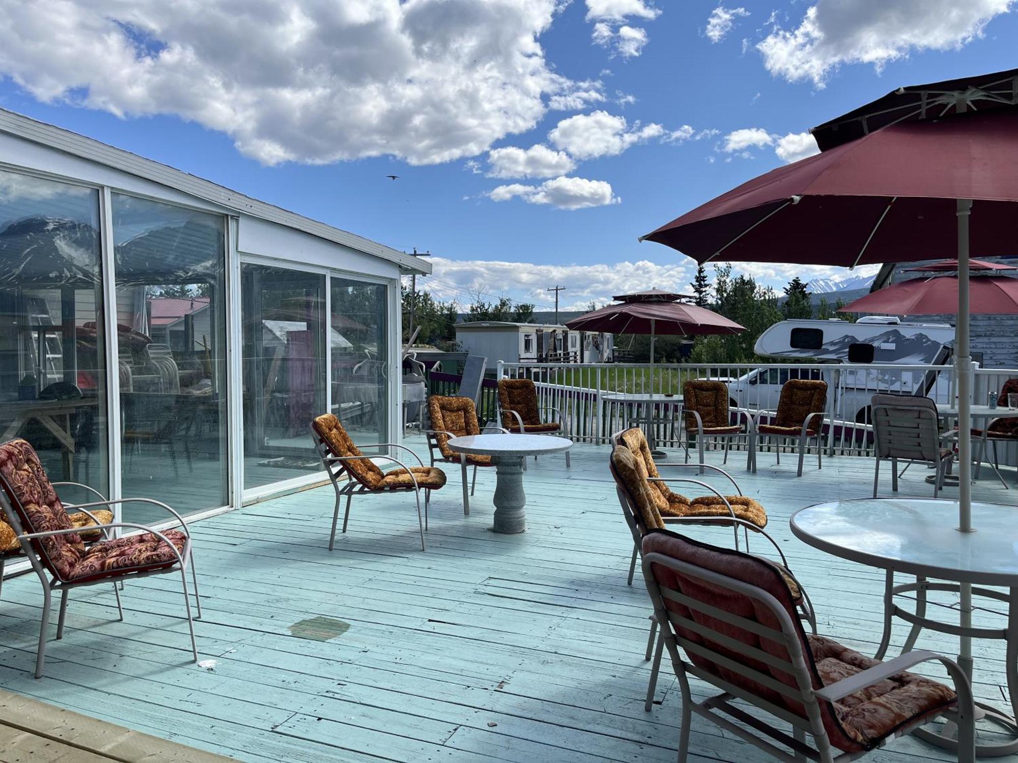 Kluane Park Inn Haines Junction Esterno foto