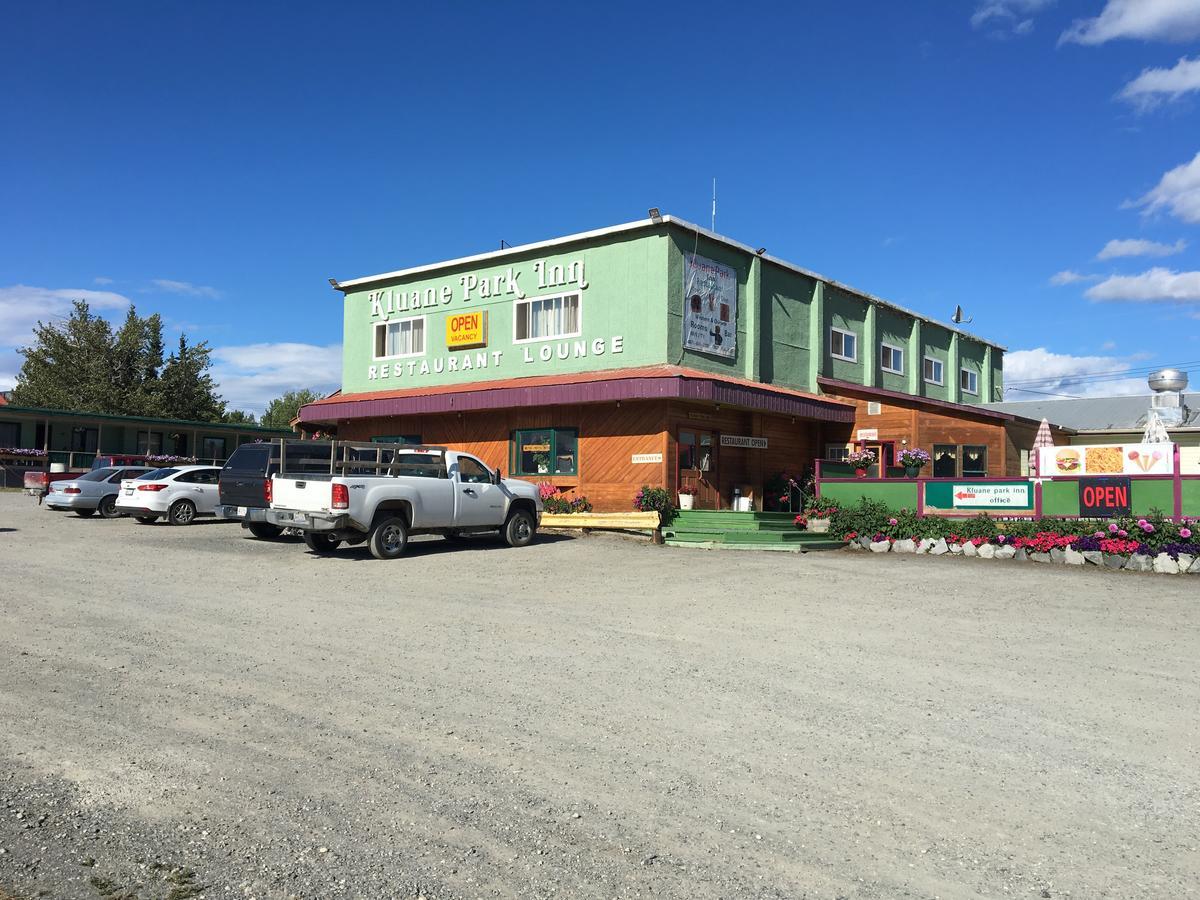 Kluane Park Inn Haines Junction Esterno foto