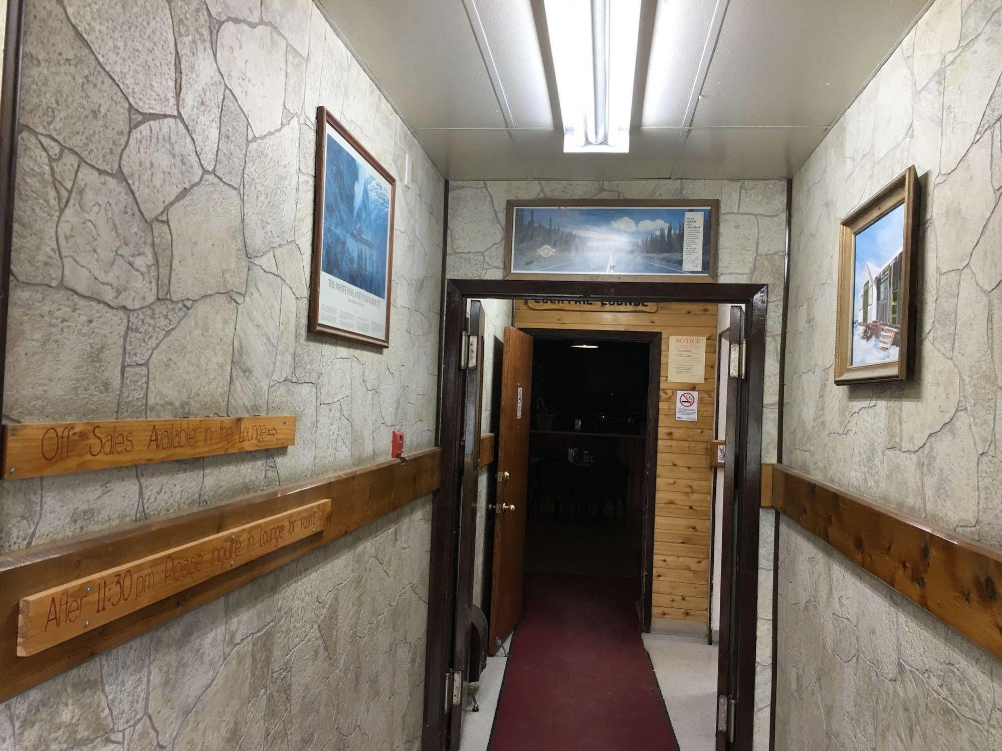 Kluane Park Inn Haines Junction Esterno foto